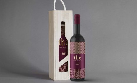 Free Luxury Wood Box Wine Mockup